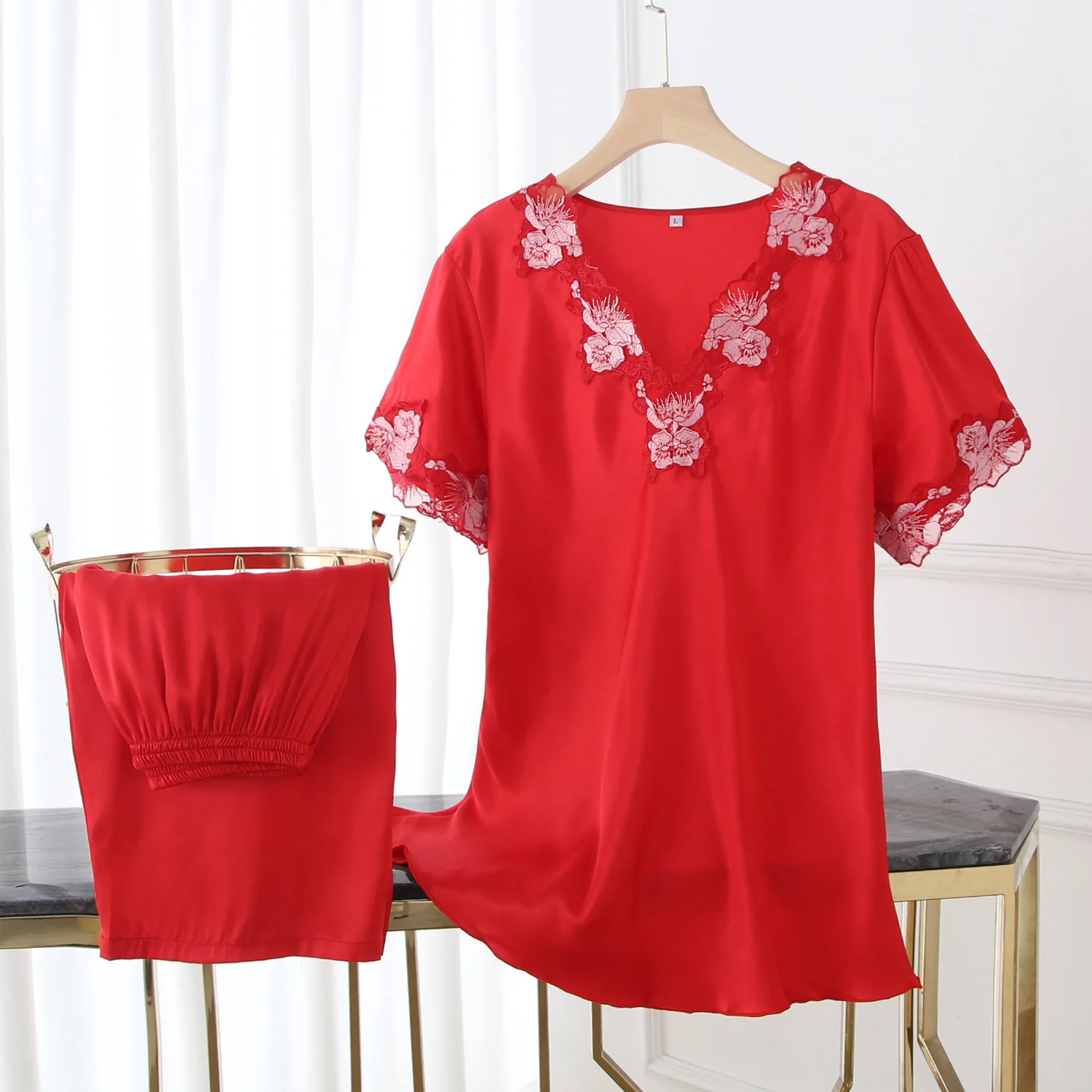 2021 New Summer Pajamas Sets Women's Ice Silk Sexy Nightgown Short Sleeve Trousers 2Pcs Suit Thin Loose Home Wear Sleepwear