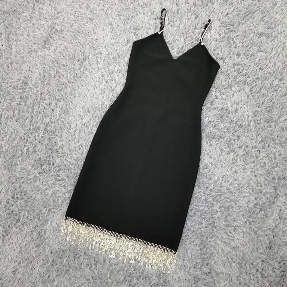 

Halinfer 2020 New Fashion Style Women Sexy Black Pink V Neck Tassles Bodycon Bandage Dresses