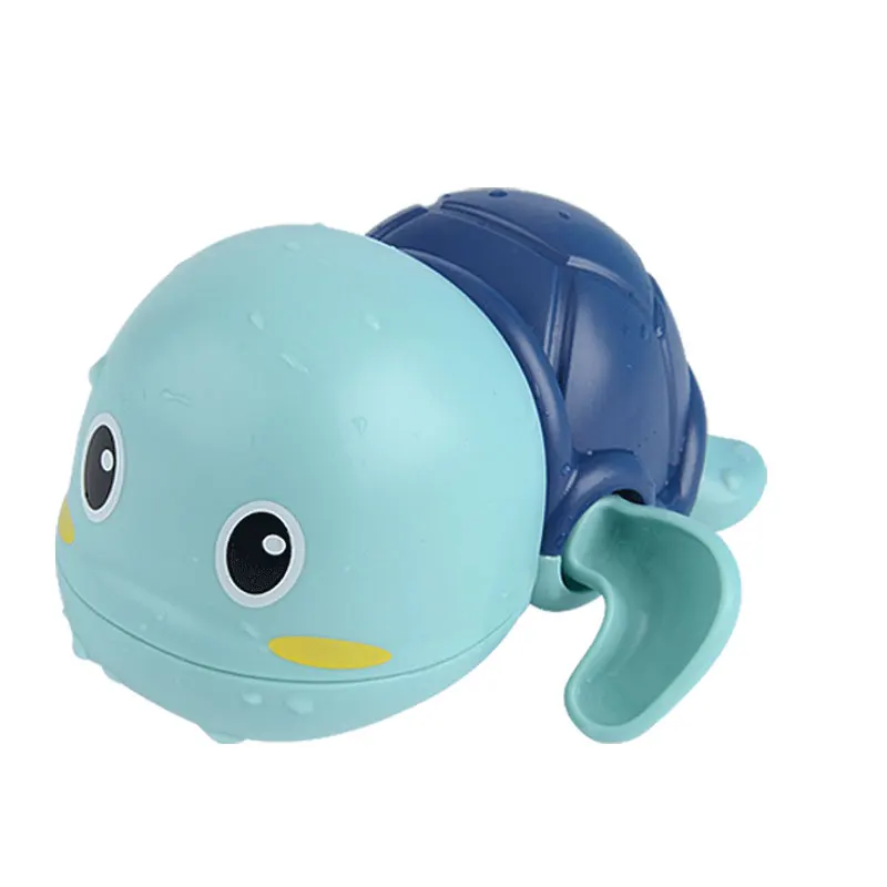 Детская игрушка для купания черепаха из мультфильма Классическая в воде