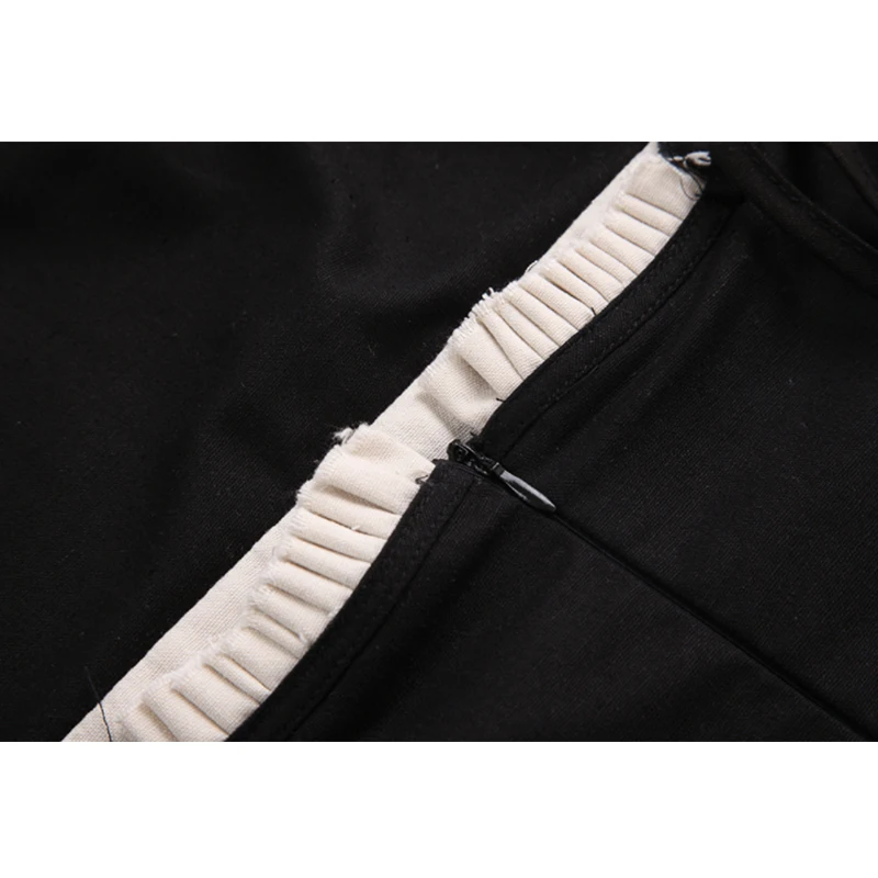 Женские укороченные платья на бретелях-спагетти соблазнительные короткие с