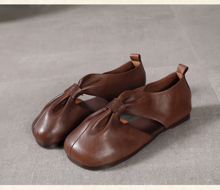 

Round Toe Retro Hole Shoes 2021 Spring New First Layer Leather Retro Bow Flat Women's Shoes