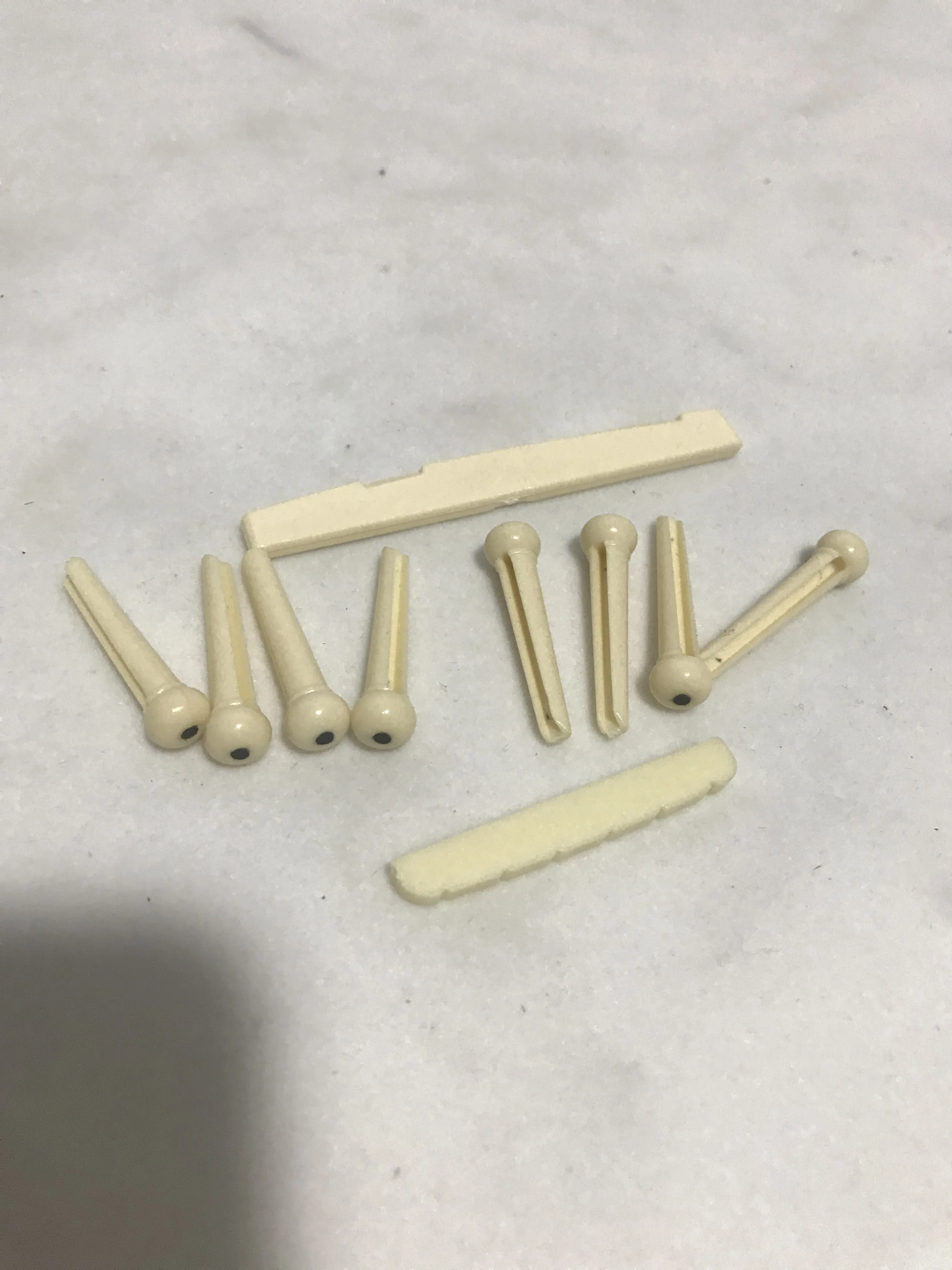 1 Set 8PCS Beidge Bone Pins String Pegs Saddles Nuts Cream Kit for 6 Strings Acoustic Folk Guiatr Pars Accessories | Спорт и