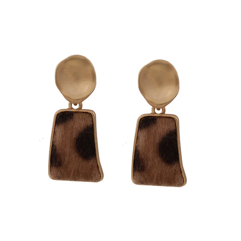 

2020 New Arrival Trendy Simple Vintage Velvet Leopard Drop Earrings For Women Geometric Metal Jewelry Oorbellen Gift