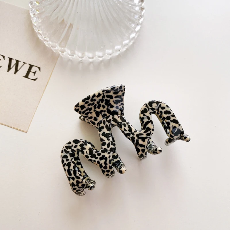 

High Quality Geometric Acetate Hair Claws Large Hair Crabs Clip Leopard Grain Hair Clamps For Women Hair Accessories Hairpin
