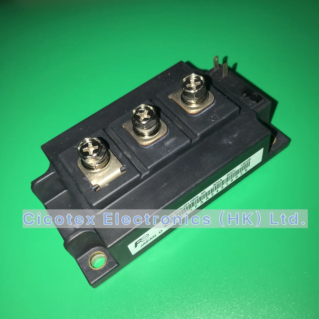 1MBI300U2H-060L-50 модуль IGBT 300A 600V 1MBI300U2H060L-50 1MBI300U2H060L50