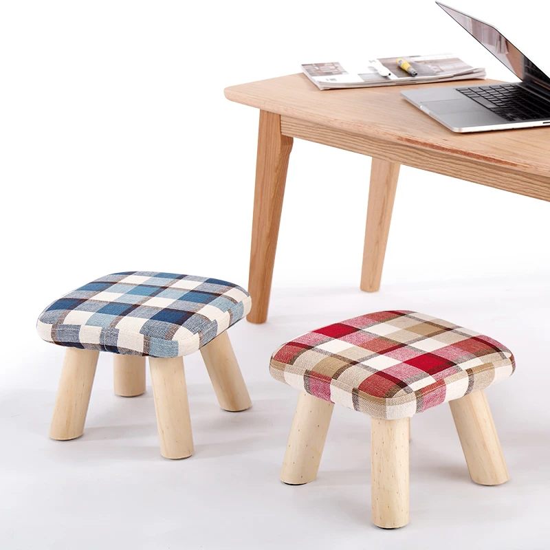 Маленький стул из массива дерева чайный столик диван ткань искусство модный