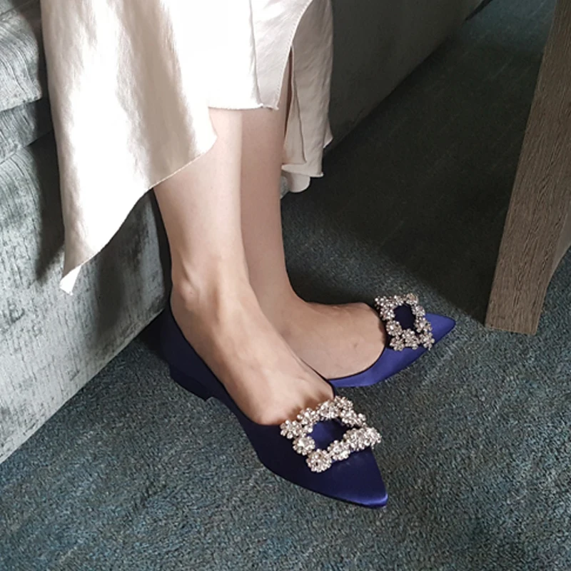 

Size 33-46 Pointed Toe Flat Shoes Blue/rose Red Casual Leather Women's Shoes with Rhinestones