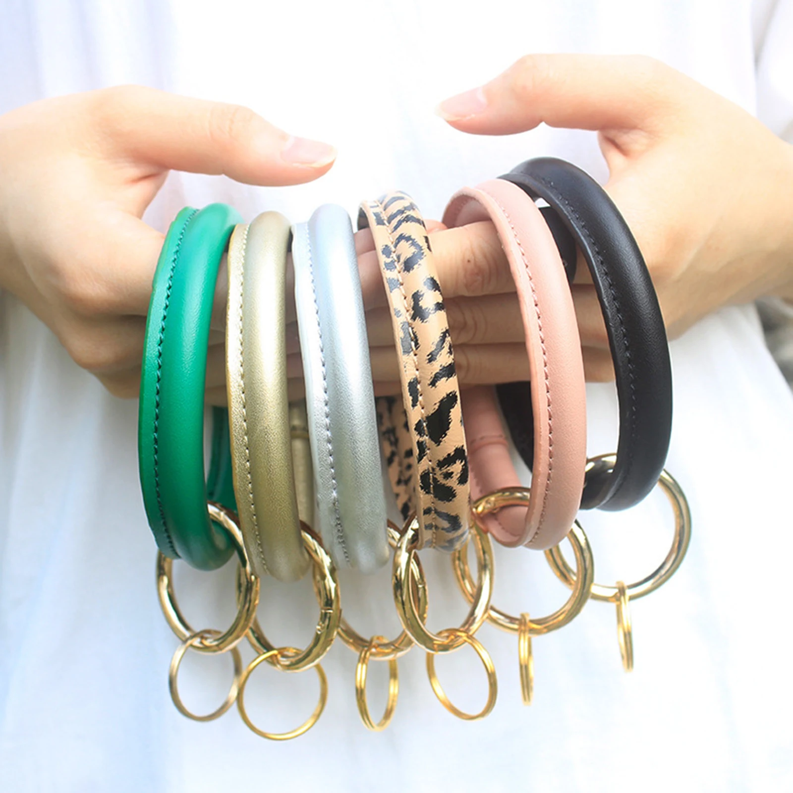 

New PU Leather Creative Bracelet Keychain for Women Men Fashion Floral Leopard Wristlet Keychain Bangle Keychain Accessories