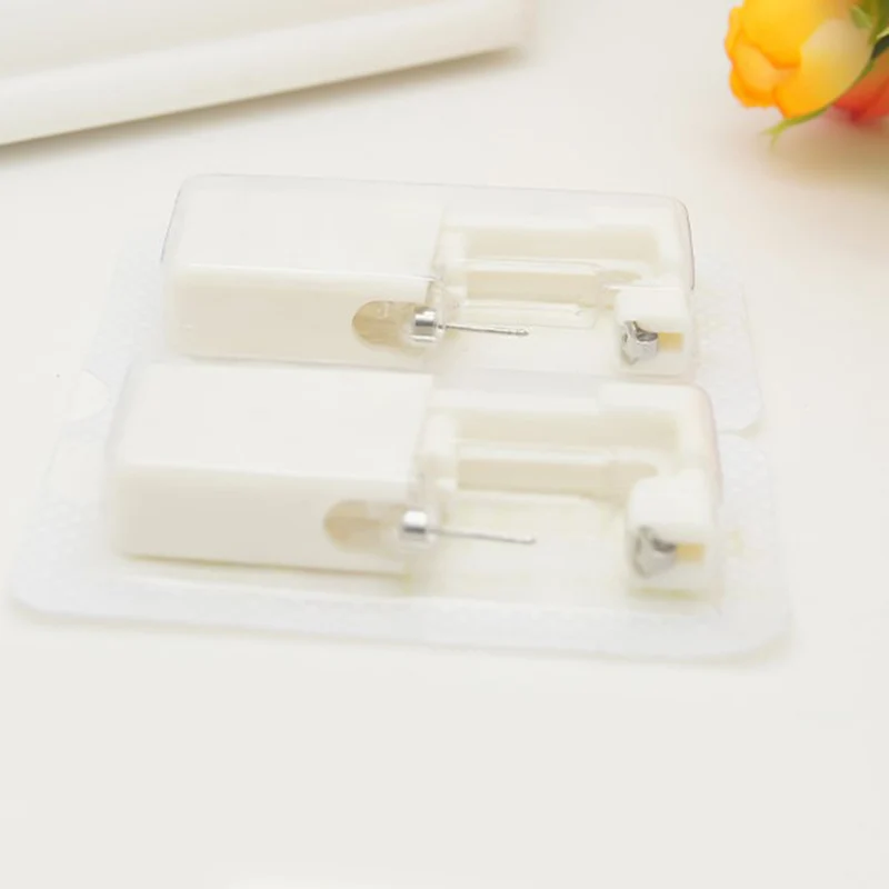 

1PCS Ear Piercing Unit Cartilage Piercing Gun