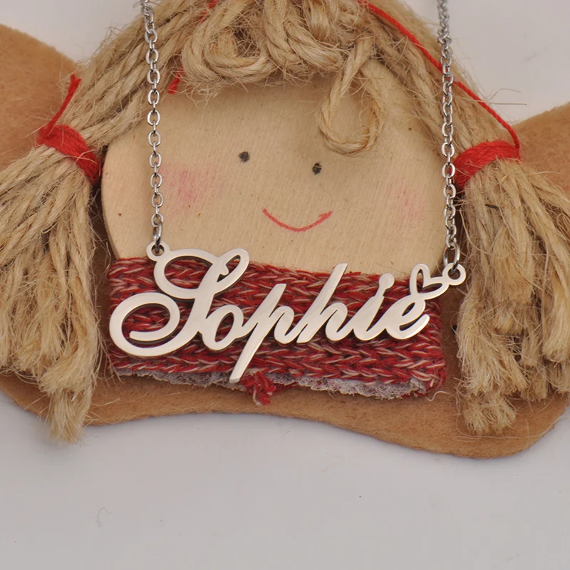 Ожерелье с персонализированным персонажем Бог сердцем любви именем Джонатана