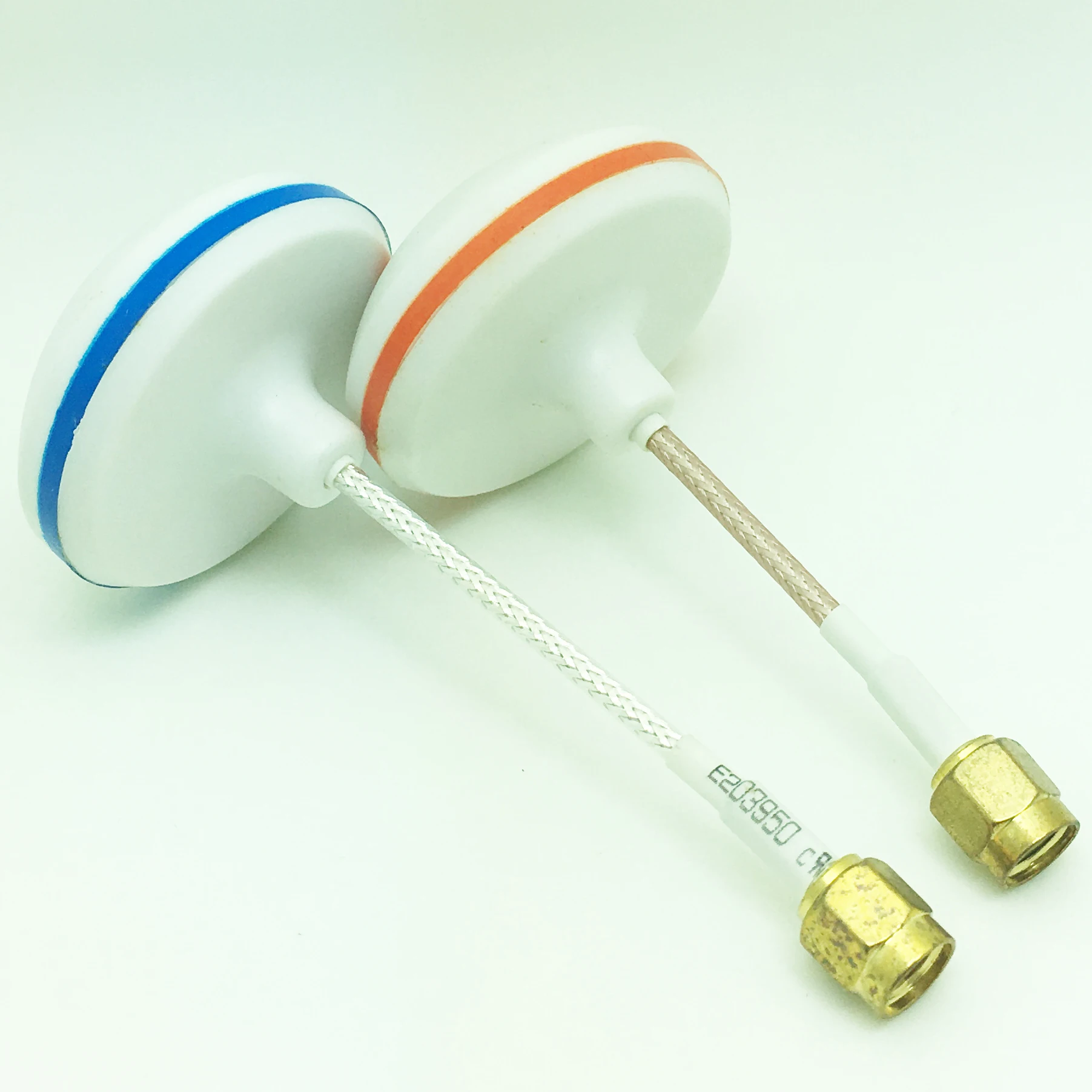 5 8G Высокоэффективная круглая поляризованная Антенна TX/ RX-фоторазъем белый |