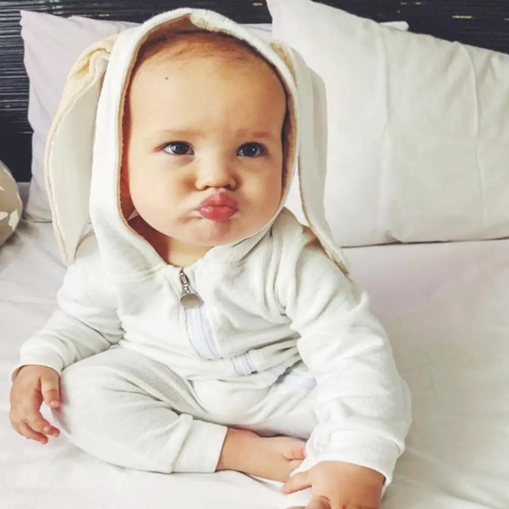 Милый детский комбинезон с заячьими ушками для новорожденных мальчиков и