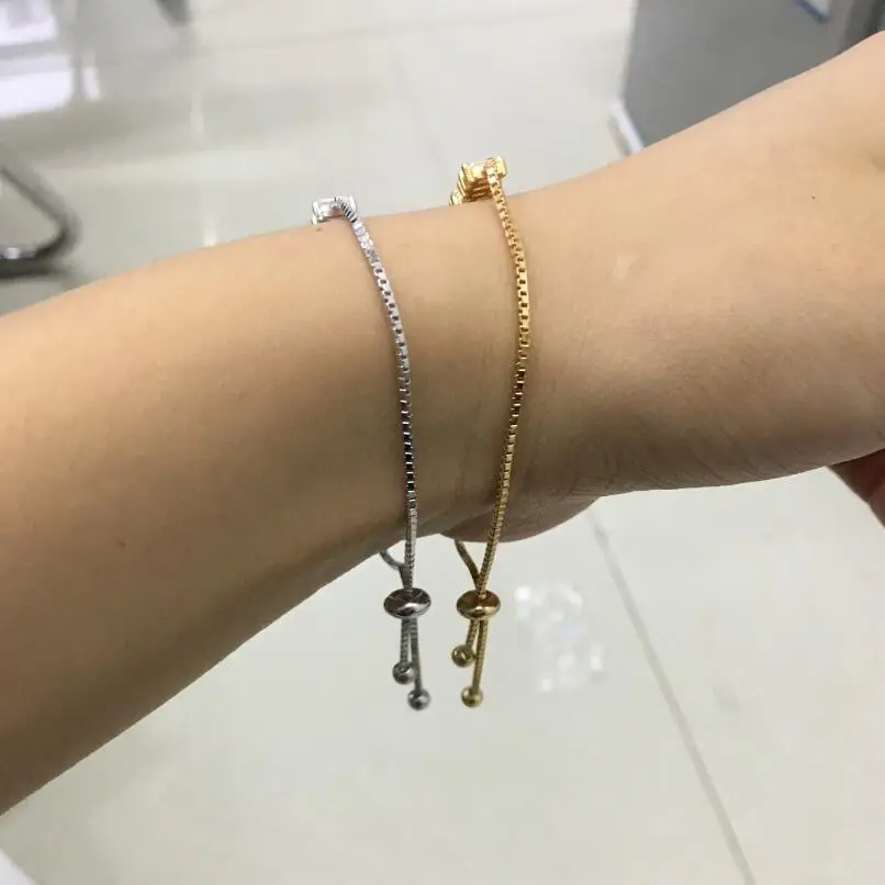 Женский серебряный браслет регулируемый из серебра 100% пробы с квадратными