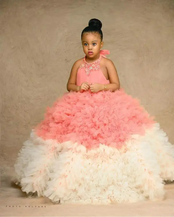

2021 Luxurious Crystals Flower Girl Dresses Ball Gown Tiers Tulle Little Kids Birthday Pageant Wedding Gowns