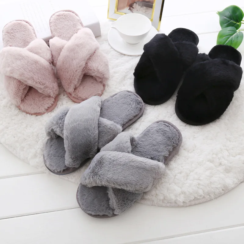Women's Autumn and Winter Furry Slippers To Keep Warm Flat-bottomed Home Furnishing Cotton Drag Cross-leak Toe Flip-flops