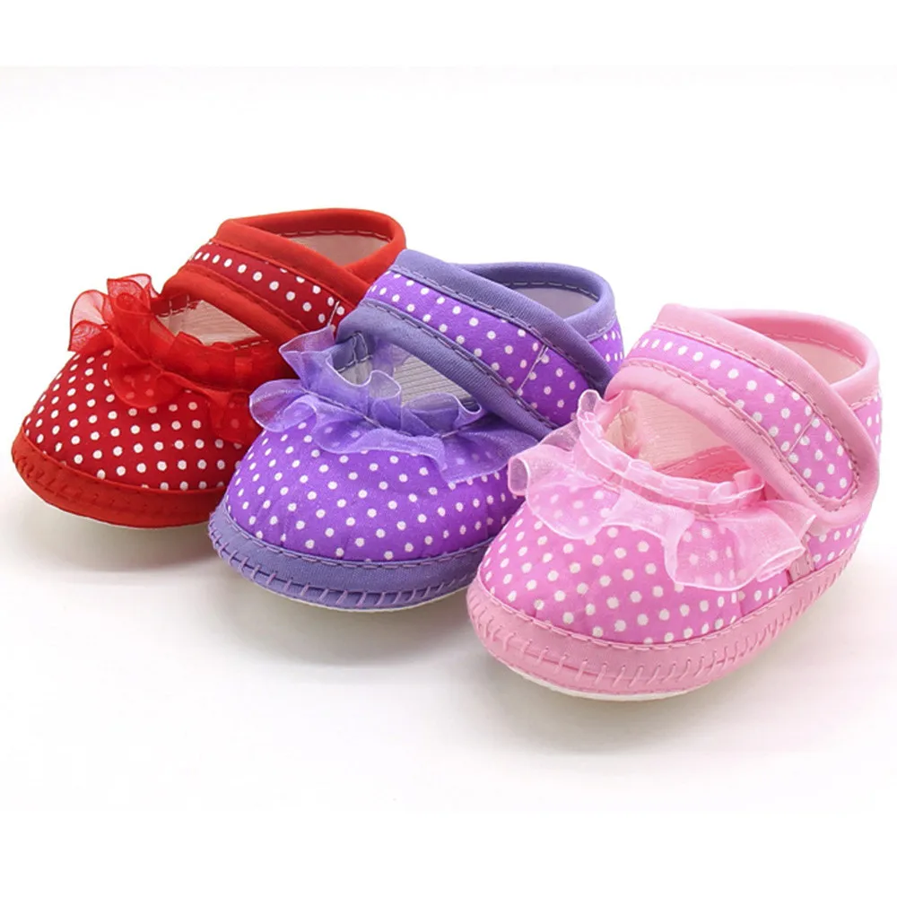 

Baby Girl Shoes Newborn Infant Baby Dot Lace Girls Soft Sole Prewalker Warm Casual Flats Shoes Kids Shoes First Walker free ship