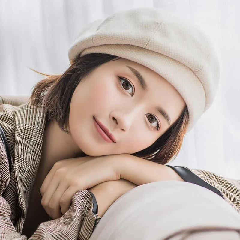 

2019 new Elegant Women Plaid Beret For fashion Winter Female Cotton Wool Hats Cap Autumn 2019 Brand New Women's Painter Hat