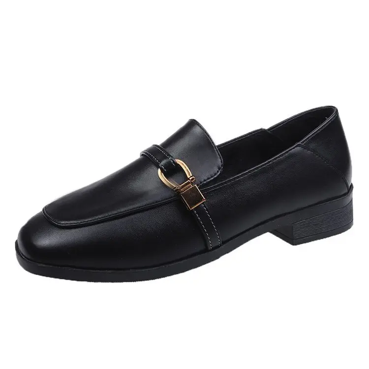 

2021 New Flats Shoes Women Natutal Genuine Leather Loafers Shoes Metal Decoration Casual Shoes Lady Round Toe Footwear
