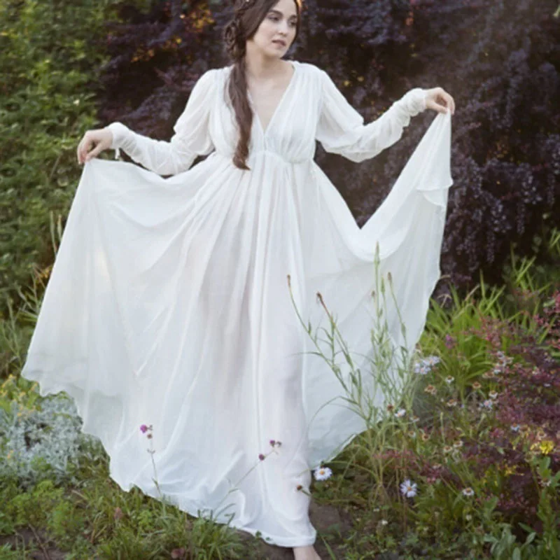 

2019Women Medieval Dress White Vintage Style Renaissance Dress Floor Length Women Cosplay Dresses Retro Long Medieval Dress Gown