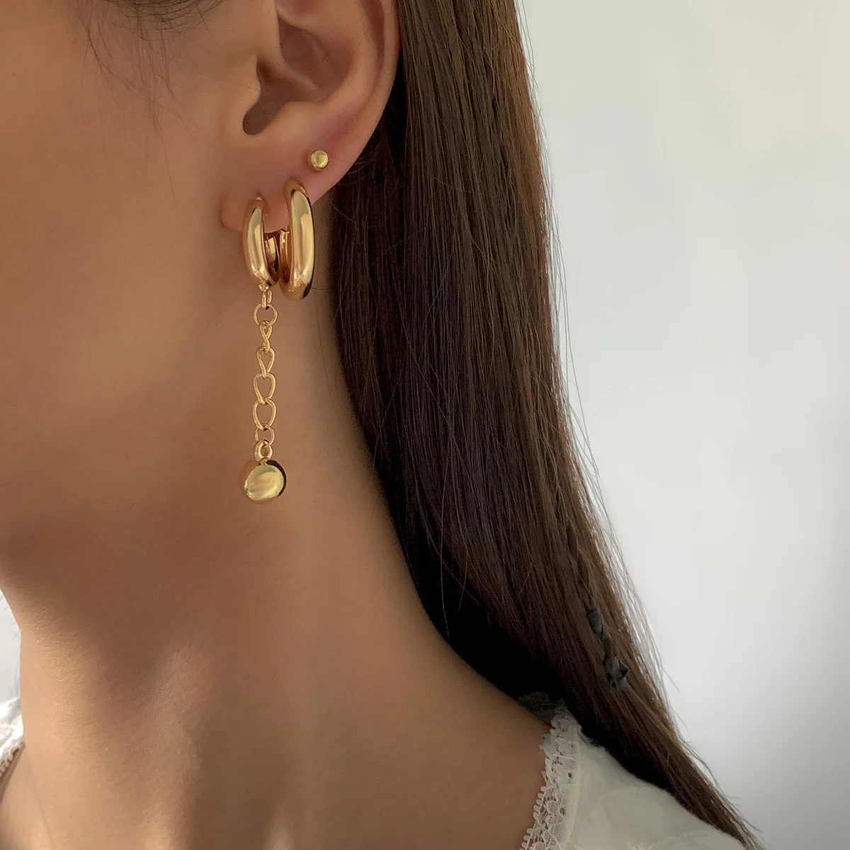 

Модные серьги-кольца в стиле хип-хоп с подвеской в виде шара для женщин, Подвесные серьги в стиле Ins, геометрические бусины типа C, серьги-гвоз...