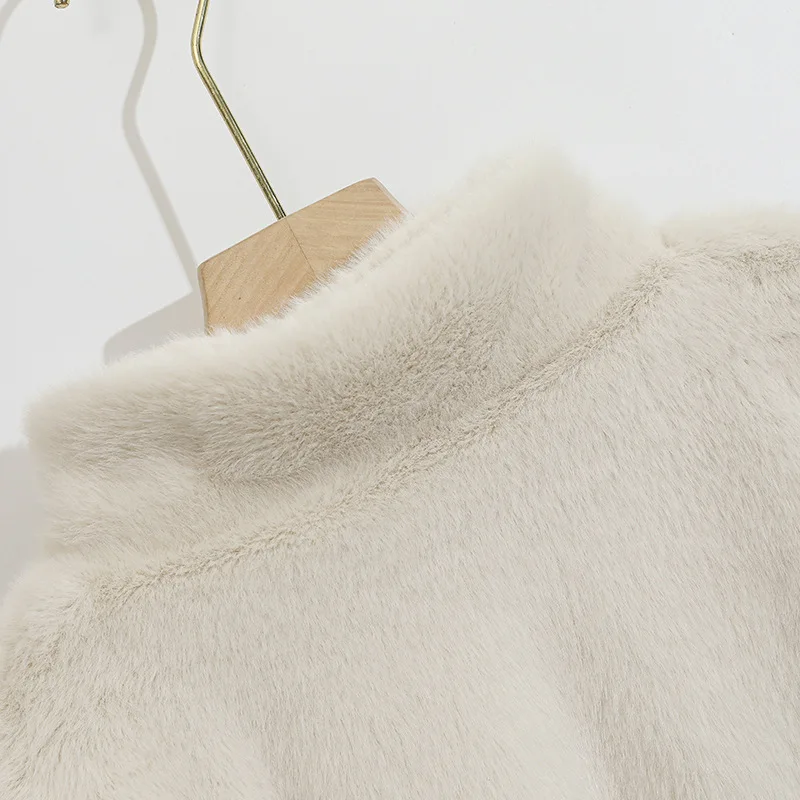 2021 New Winter Womens Mid Length Faux Fur Jacket for Women Casual White Fur Jacket Women