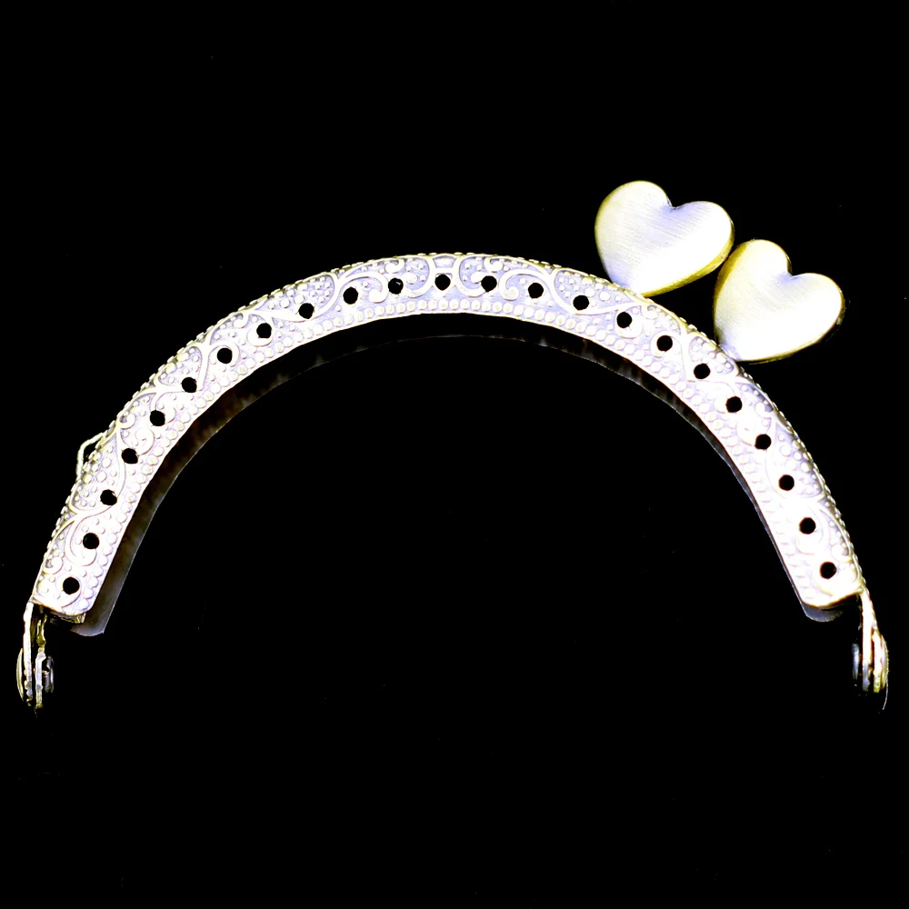 50PCS 8.5cm Heart Head Arch Purse Bag Frames Metal Kiss Clasps Clutch Buckle Lock Handbag Handle Luggage Hardware Accessories