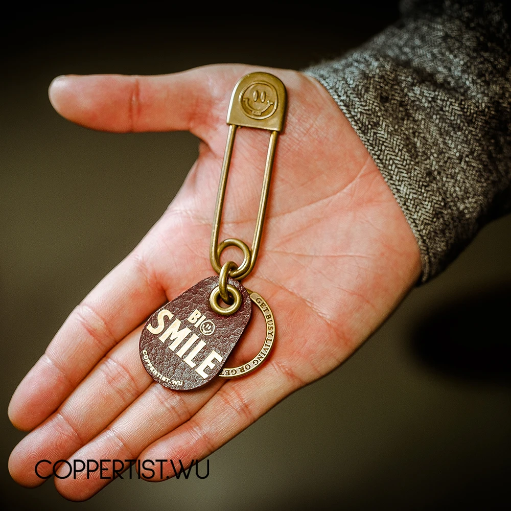 Coppertist. Wu ручной работы латунный счастливый улыбка лицо брелок Винтажное кольцо брелок Брелок для ключей Ретро стиль крюк брелок кулон