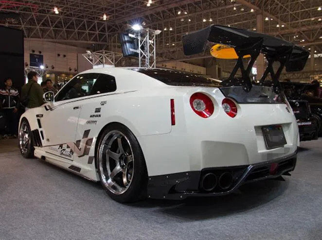 

High Quality CARBON FIBER ROOF REAR WING TRUNK LIP SPOILER FOR Nissan R35 GT-R GTR LB STYLE 2008-2015 Year