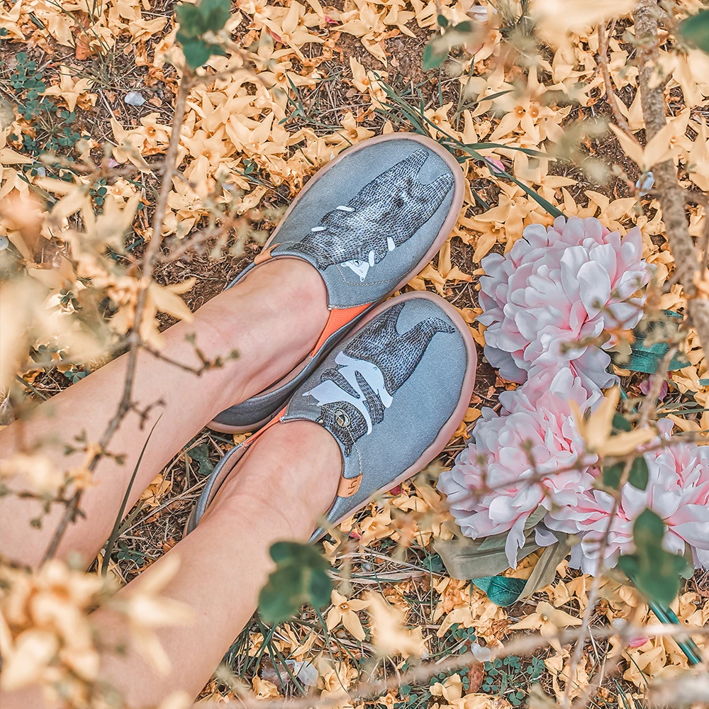 UIN Bear's Hug Дизайн Окрашенные Женщины Холст Обувь Slip-on Мокасины Дорожные Кроссовки Повседневная Женская Обувь Для Ходьбы Мягкий Легкий