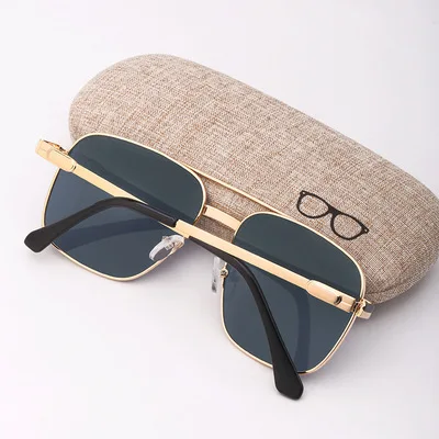 

Metal Square Sunglasses For Men And Women Stylish Sunglasses Europe And America Leisure Glasses Street Photography Style