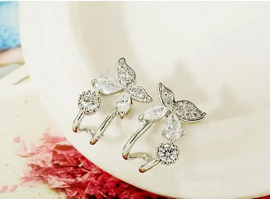 

2021 New Fashion Crystal Earrings for Women Pearl Women Branch Shell Pearl Flower Stud Earrings Female