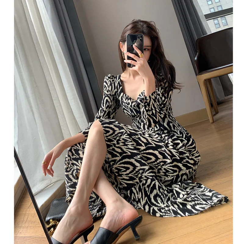 

Платье-миди женское с квадратным вырезом и длинным рукавом