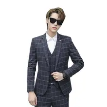 2022 moda roupas para os homens azul marinho xadrez entalhado lapela único botão 3 peça bonito estilo britânico fino ajuste terno (4)