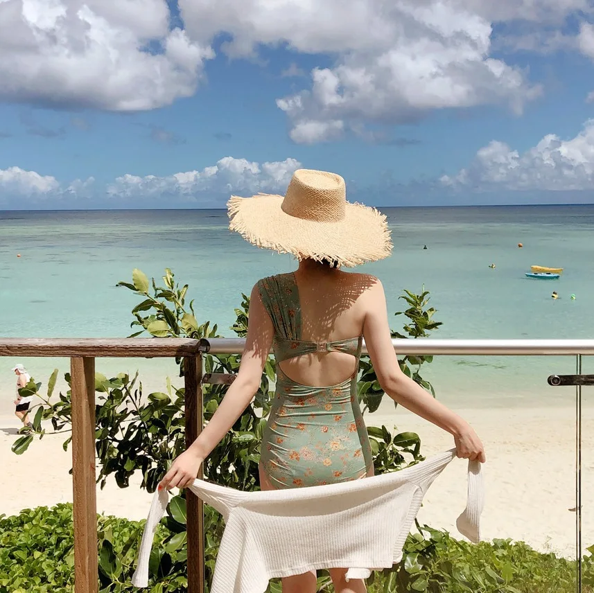 

Sexy Backless Bandage Fresh Printing Swimwear Holiday Style One Shoulder Cover Belly Slim Triangle One Piece Swimsuit