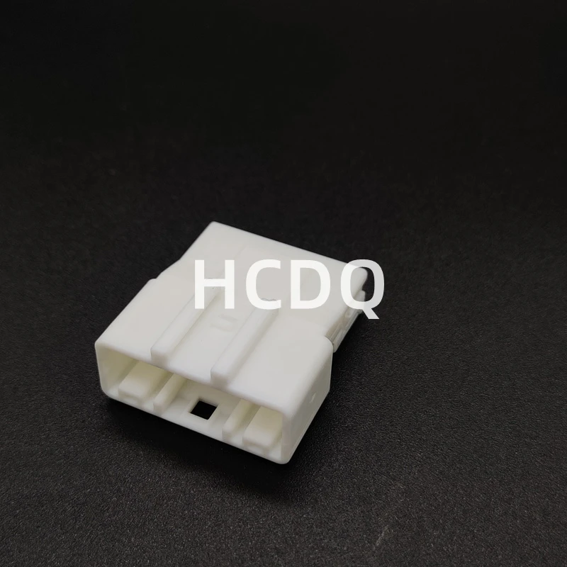10 PCS Original and genuine 6098-5285 automobile connector plug housing supplied from stock