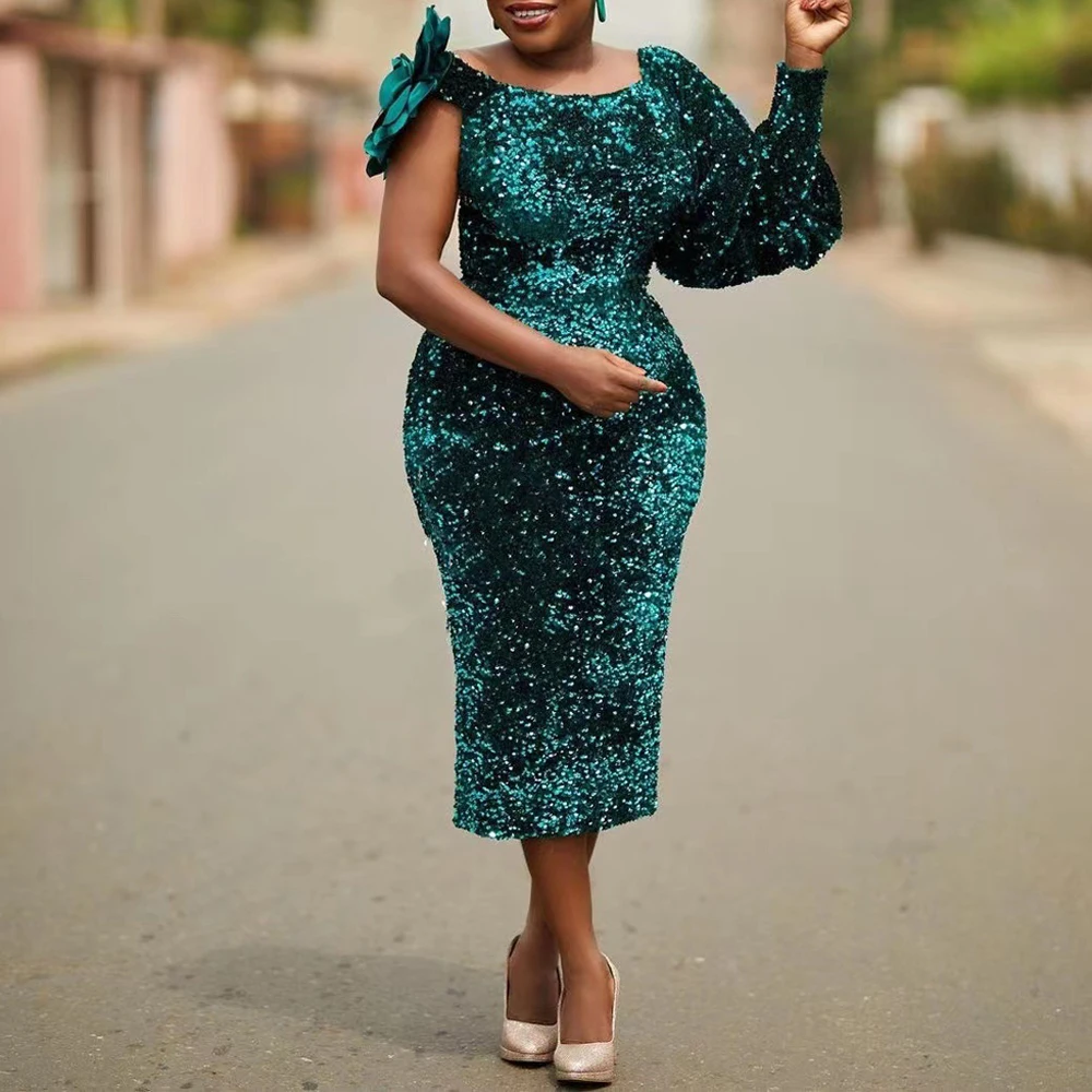 

Женское бархатное платье на одно плечо, с оборками и блестками