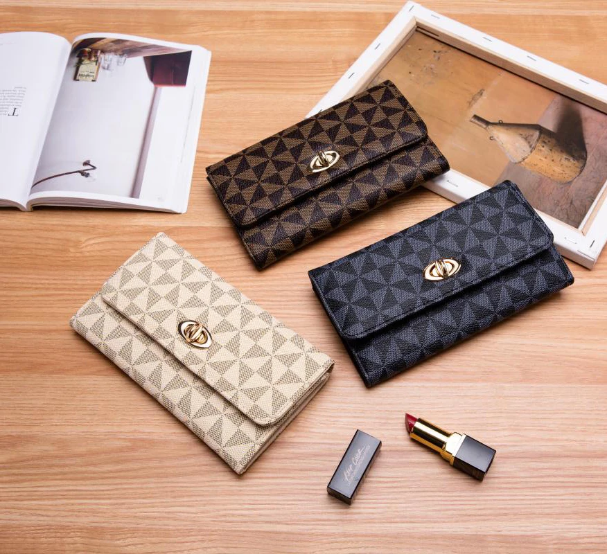 Кошелек Новая женская сумочка большая емкость складной бумажник карты немного