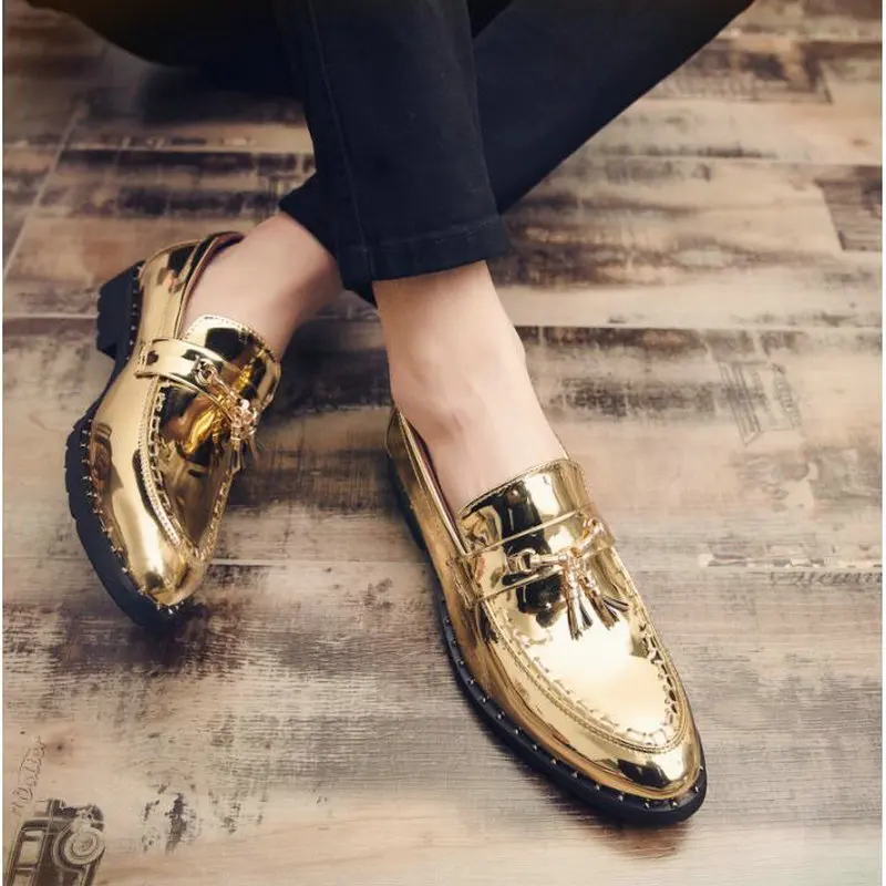 

2019 New Hot Sale Men Flat Black Golden Formal Shoe Patent Leather Casual Men Dress Loafer Driving Lazy Shoes A51-63