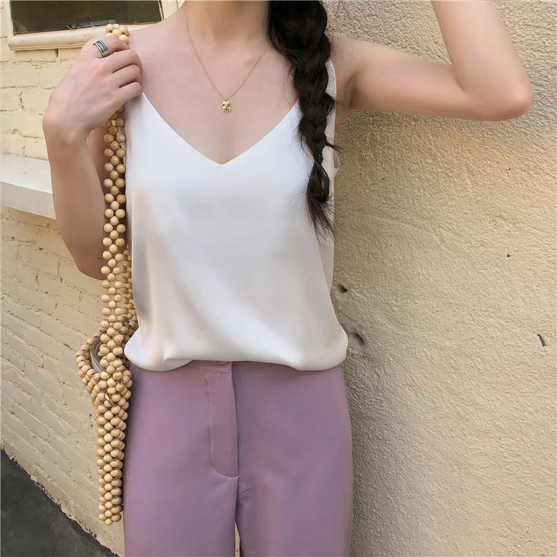 Женские шелковые атласные черные облегающие футболки с v-образным вырезом и