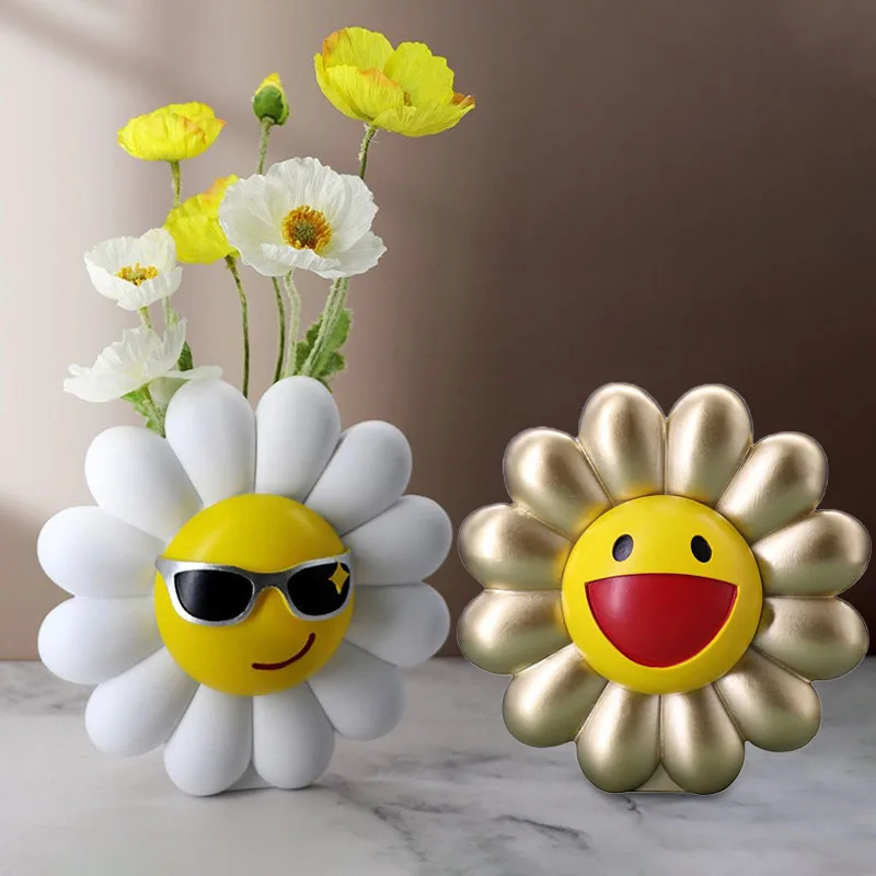 

Nordic Creative Smile Sunflower Artware Sculpture Home Decoration Accessories Modern Art Resin Statue Room Decor Ornament