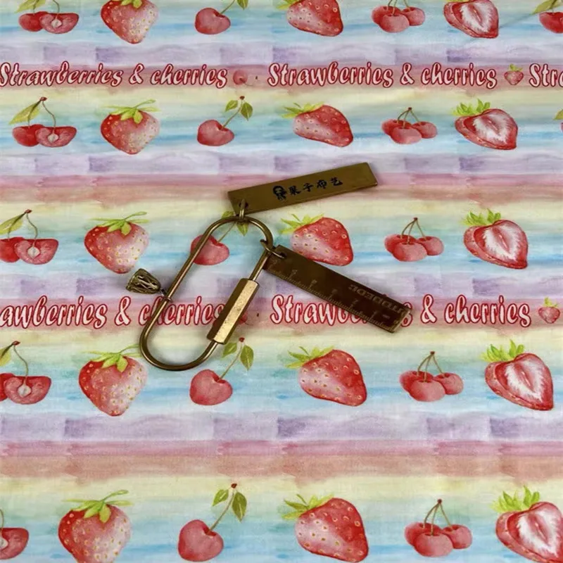 

Хлопчатобумажная ткань для шитья с принтом клубники и вишни, ткань из поплина «сделай сам» для квилтинга и пэчворка, для шитья детской одежд...