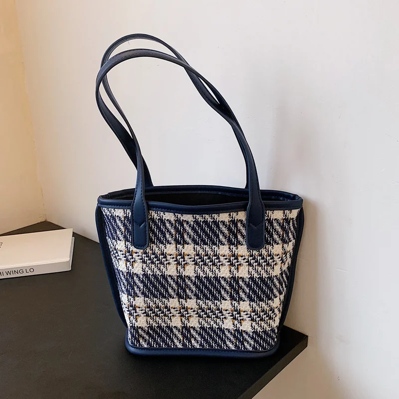 

Beibao texture bag women's summer 2021 new fashion woolen cloth splicing one shoulder handbag bucket bag armpit