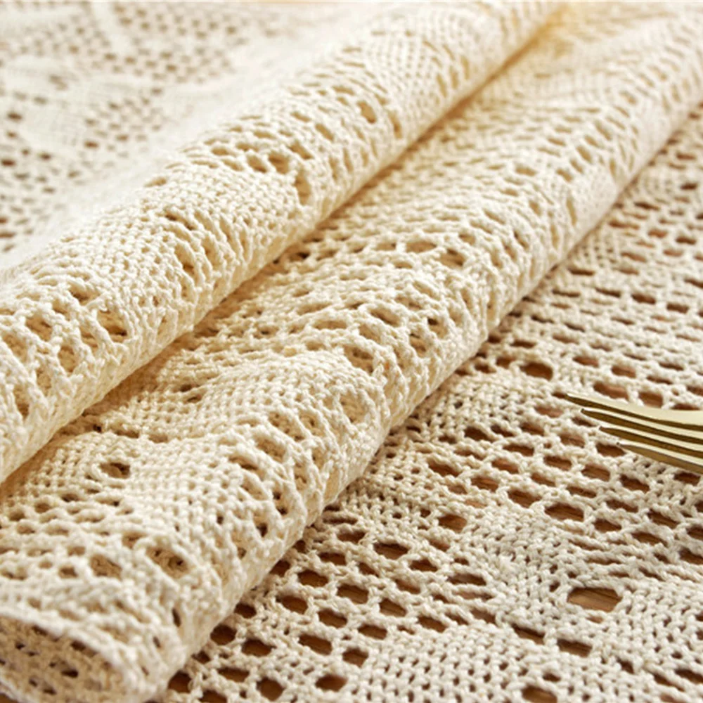 

Pastoral Beige Knitting Hollow Lace Table Runner with Tassel Crochet Tablecloth for Home Party Dining Table Home Wedding Decor