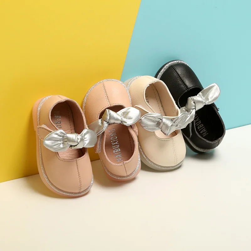 Новые дизайнерские тонкие туфли для девочек Милая обувь маленьких Обувь малышей