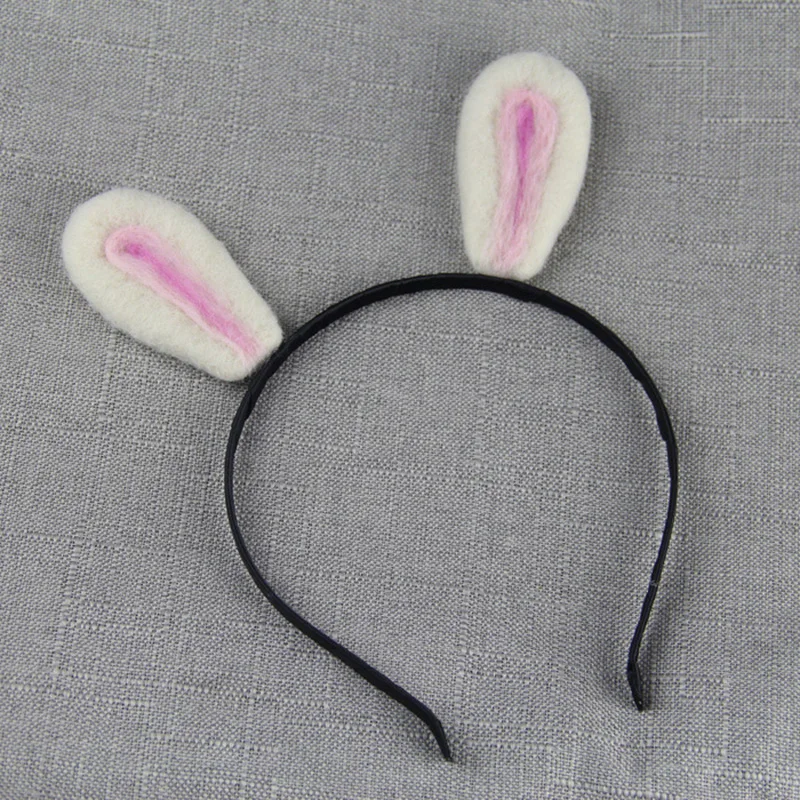 Шерстяная кукла из фетра кошачьи ушки заячьи помпон ручной работы украшение для