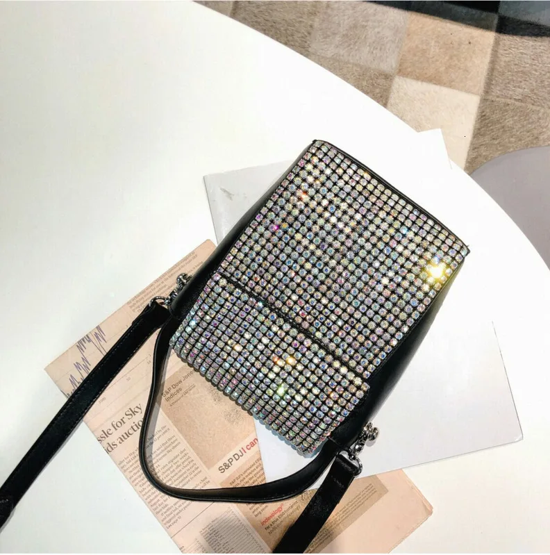 BXX Sac/ модные роскошные сумки женские дизайнерские стразы половина крышки маленький квадратный карман сумка через плечо ZC880