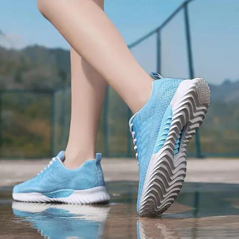 Кроссовки женские спортивная обувь на шнуровке плоские кроссовки Нескользящие