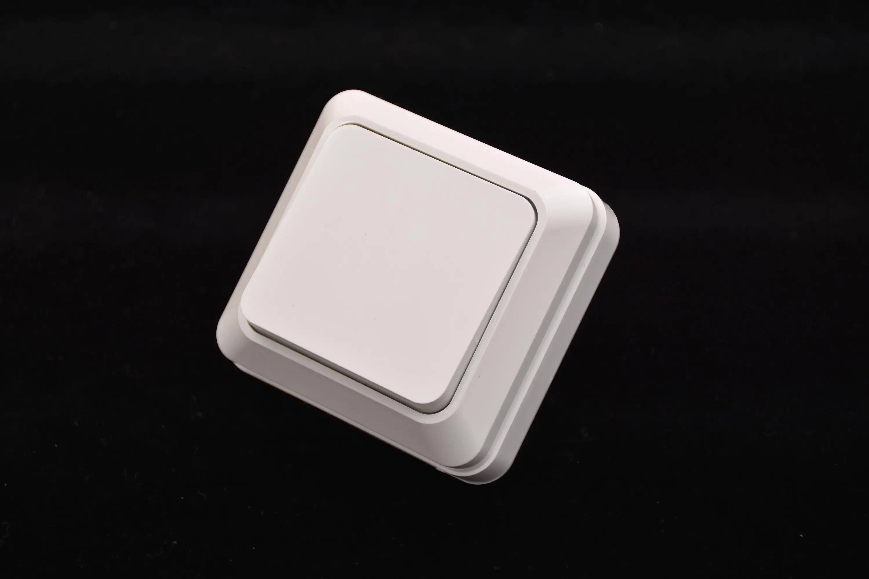 Односторонний переключатель IP20 европейский стандарт для рынка Восточной Европы