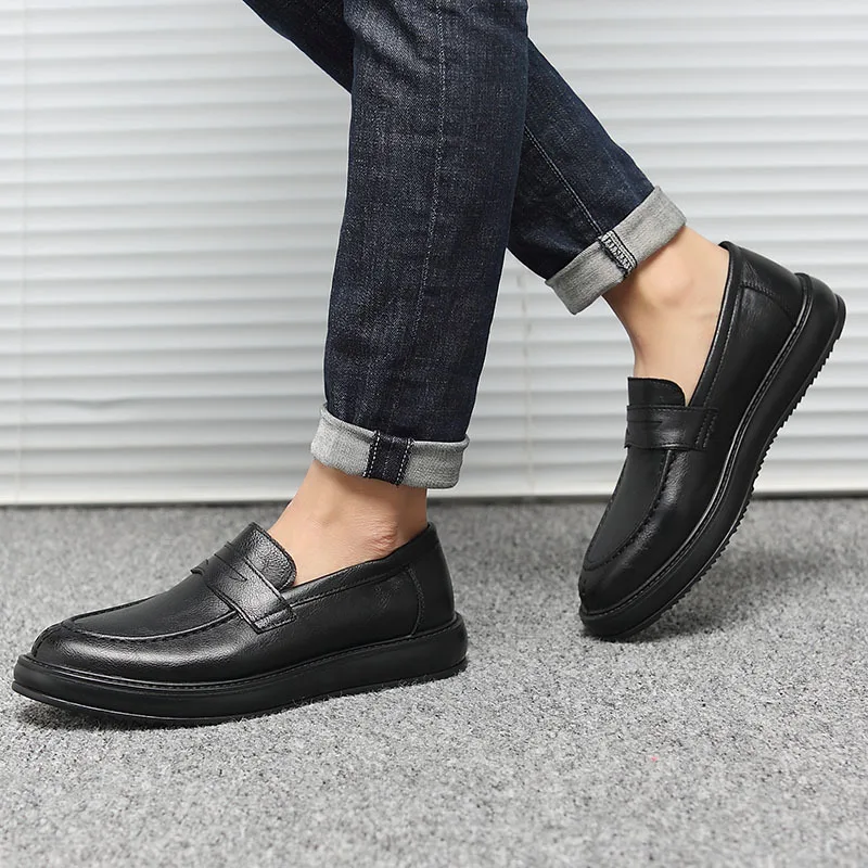 

Summer Men's New Casual Shoes Fashion Flat-Bottom Breathable Lightweight Loafers Sports Shoes