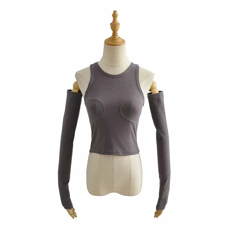 Женский топ в рубчик со швами и отстегивающимся рукавом